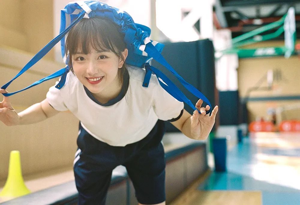 灵动活泼的少女