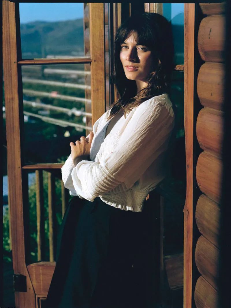 在光线里，诗意的伴随