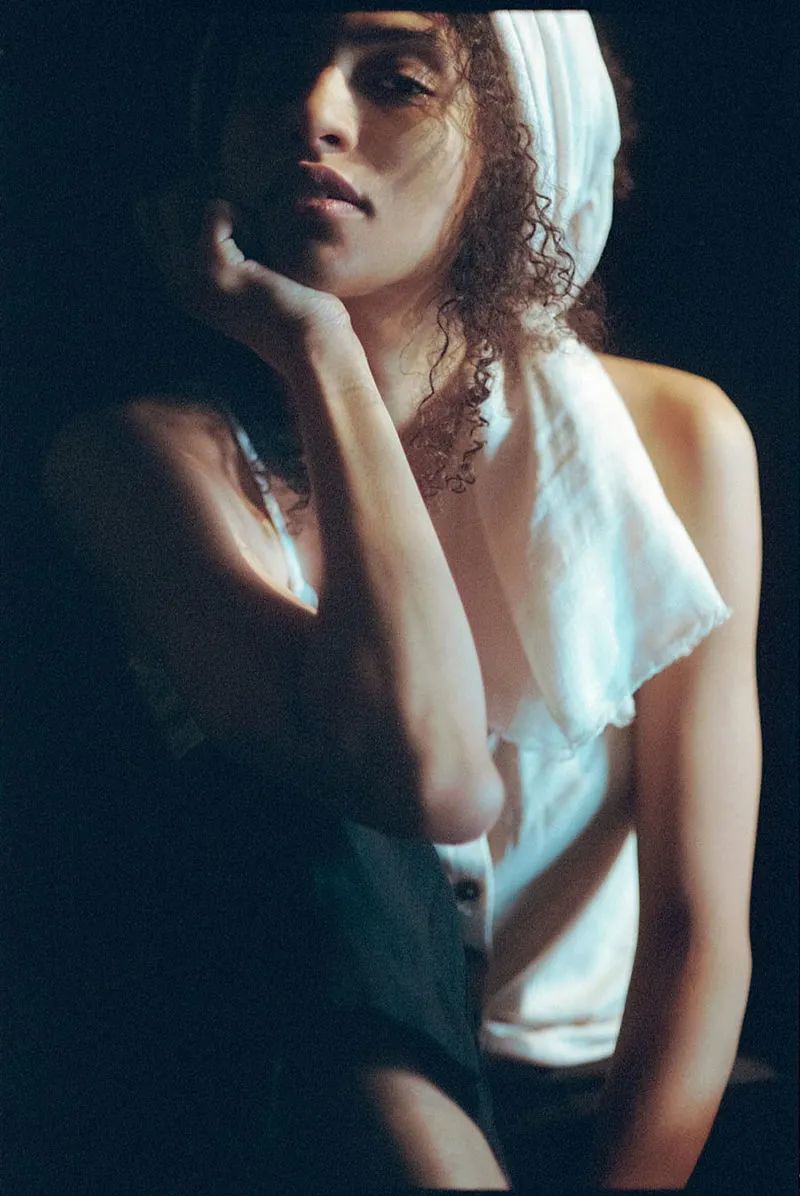 在光线里，诗意的伴随