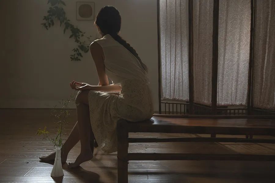 微光洒落  无关风月