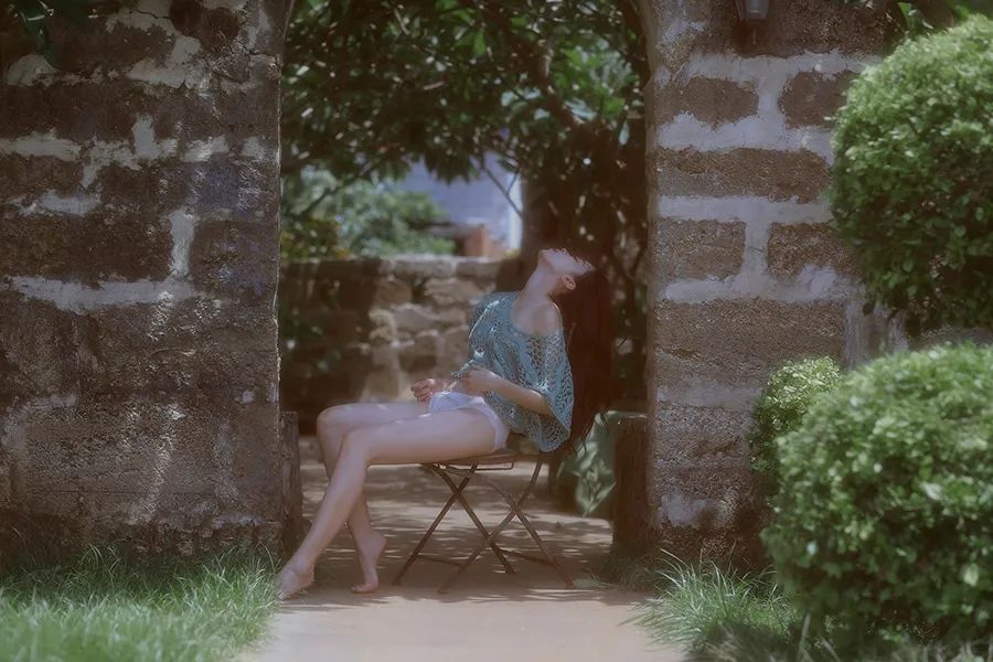 海岛假期 - 一组外景格局私房写真