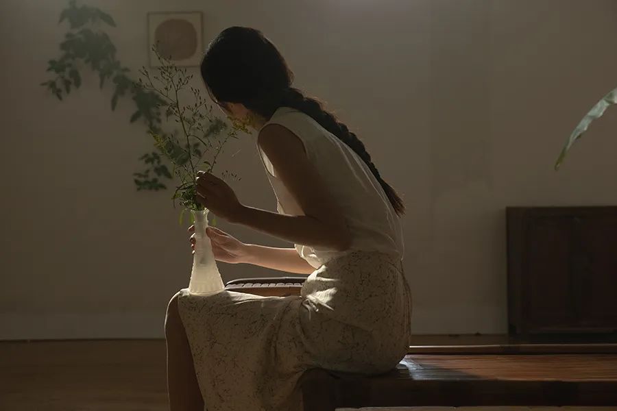 微光洒落  无关风月